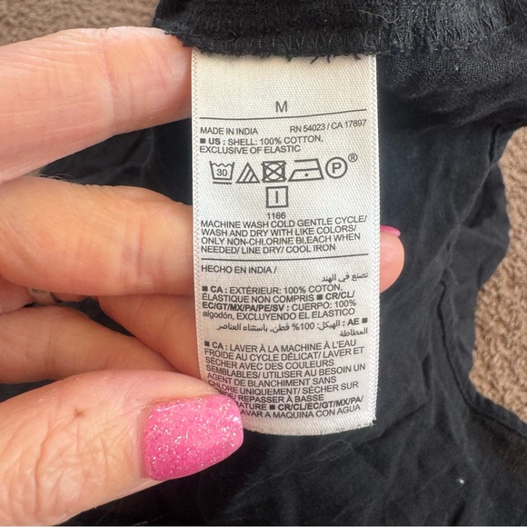 Old Navy Crinkle Gauze Black Smocked Waist Maxi Skirt 100% Cotton M - Picture 6 of 9